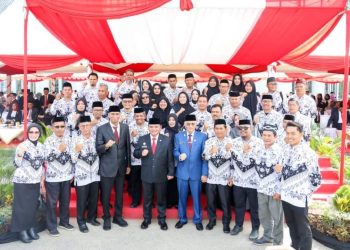 Peringati HGN, Pj Gubernur Intruksikan TAPD Jangan Abaikan Hak Para Guru