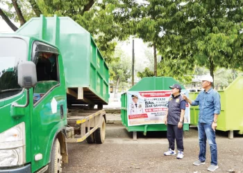 Wujudkan Program Lingkungan Bersih, Dinas Cipta Karya Salurkan 18 Unit Bak Kontainer Sampah