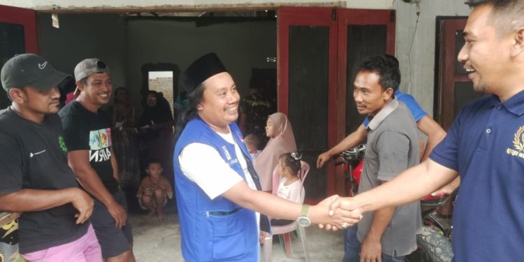 Muh Amsar Calon anggota DPRD Provinsi Sultra saat berkunjung di desa Lambangi Konawe Selatan.