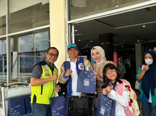 Awali Tahun 2024, PT. Garuda Indonesia Bagikan Bingkisan Gratis Bagi Pelanggannya