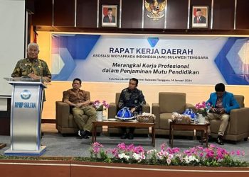 Asrun Lio Dukung AWI Tingkatkan Mutu Pendidikan Sultra