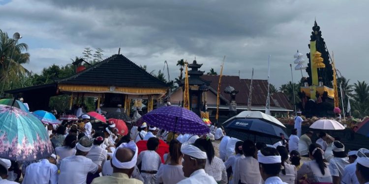 Umat Hindu di Jati Bali Rayakan Galungan dengan Penuh Makna
