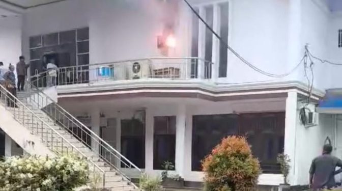 Akibat Korslet Listrik, Tamu Undangan Halal Bihalal RKM-KKBK Terpaksa Tinggalkan Ruangan Saat Acara Berlangsung