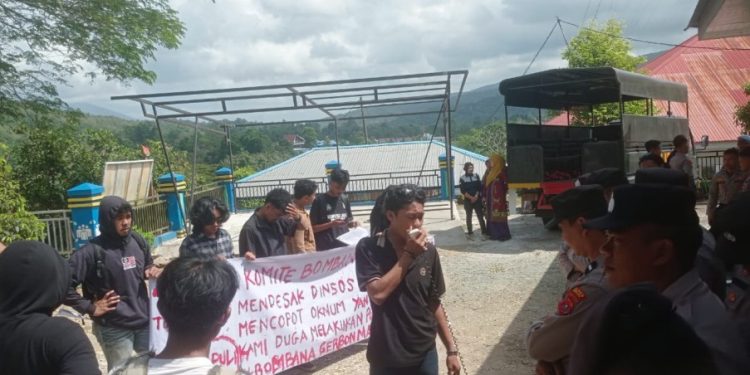 Terkait Dugaan Pemerasan, Aliansi FRI Melakukan Unjuk Rasa di Kantor Dinsos Bombana