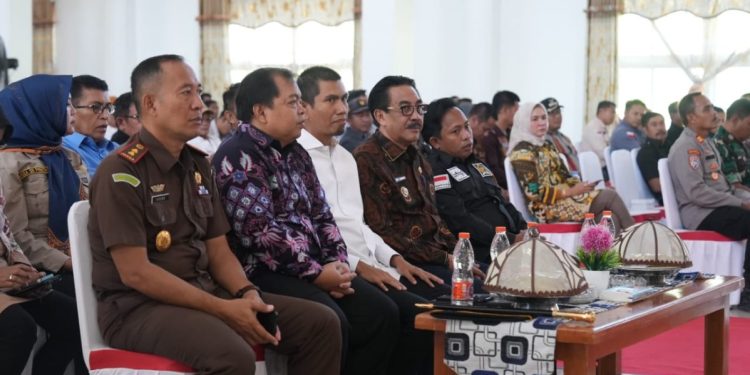 Pemkab Bombana Mendorong Penggunaan Dana Desa Lebih Transparan dan Tepat Sasaran