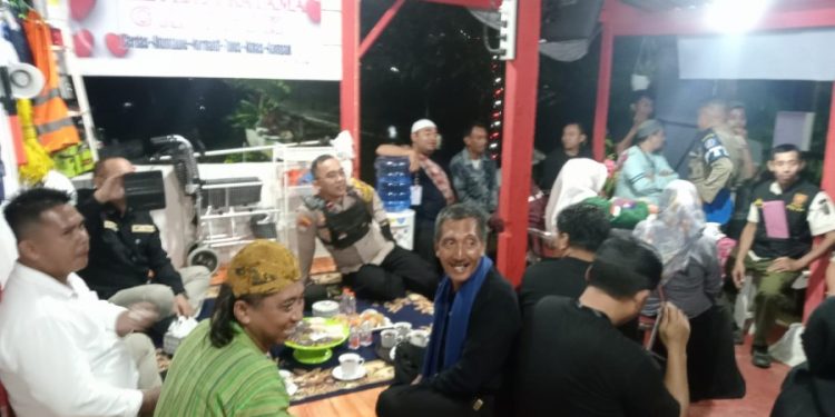 Asisten III Sekot Kendari Apresiasi Pelayanan Pos Kamling RT 6 RW 3 Wua-wua