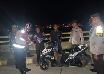 Polres dan Polsek se-Bombana Gelar KRYD Amankan Sejumlah Miras.