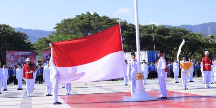Perdana, Duplikat Bendera Pusaka Berkibar di Jazirah Bombana