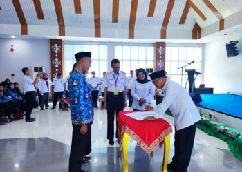 Masa Pengabdian 778 Tenaga PPPK Diperpanjang, Bupati Surunuddin Tekankan Peningkatan Pelayanan Masyarakat