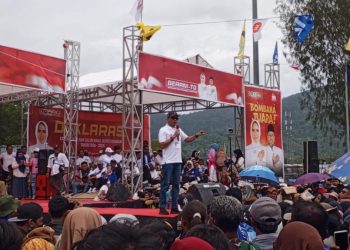 Sebelum Antar Istri Mendaftar di KPU, Mantan Bupati Tafdil  Sempat Sindir Bapaslon Lainnya