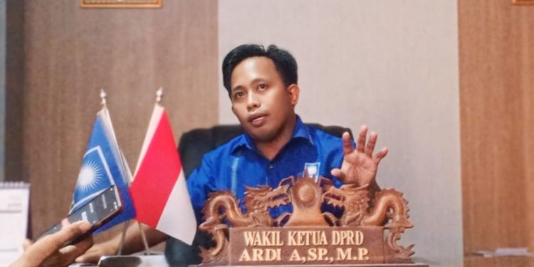 Niat Tinggalkan PAN, Wakil Ketua DPRD Bombana Ardi Bidik Partai PSI