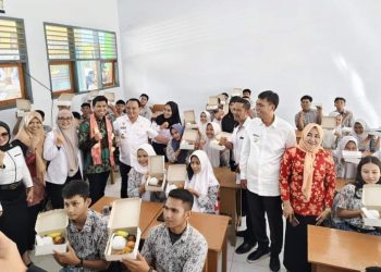 Kolaborasi DPR-RI Bersama Pemprov Sultra Wujudkan Asta Cita Presiden Terkait Program Makan Bergizi Gratis Pelajar