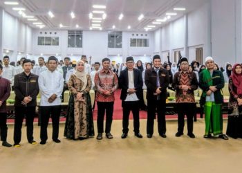 Rektor Husain Insawan Buka Kegiatan Penguatan Kesantrian Mahasantri IAIN Kendari