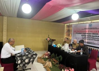 Sekprov Asrun Lio Evaluasi Kinerja Sekda Buteng