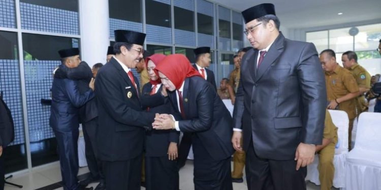 PJ Bupati Bombana Edy Suharmanto Lantik Lima Pejabat JPTP