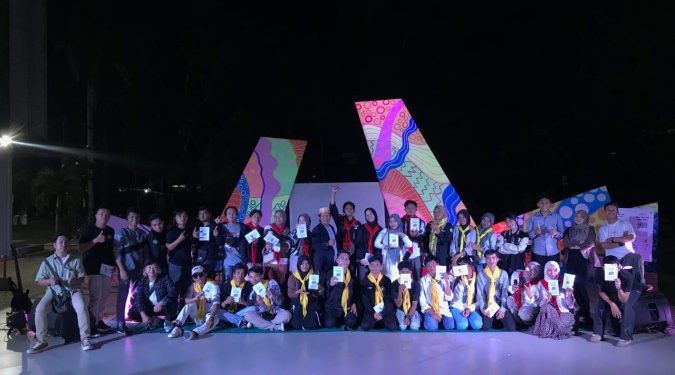 UKM Seni Launching 60 Buku, Warek III IAIN Kendari Beri Apresiasi