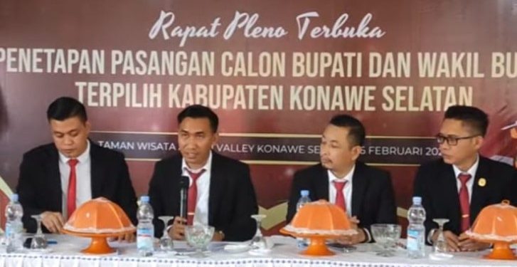 KPU Konsel Tetapkan Paslon Irham-Wahyu Sebagai Bupati Terpilih Pilkada Tahun 2024