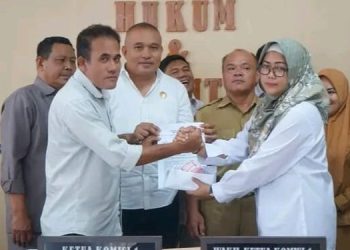 DPRD Kota Kendari Sukses Mediasi Perselisihan PHK Karyawan dengan PT. Colombus