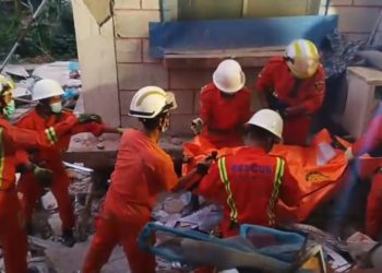 Tim INASAR Berhasil Temukan Tiga Jasad Korban Gempa  Myanmar di Reruntuhan