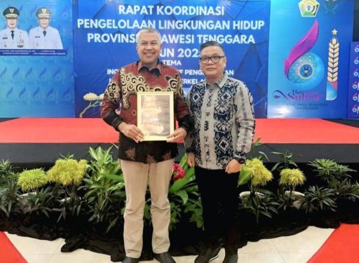 PT. Ifishdeco Tbk. Terima Penghargaan Dari Kementerian Lingkungan Hidup