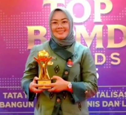 Walikota Kendari Siska Raih Top Pembina BUMD Award 2025
