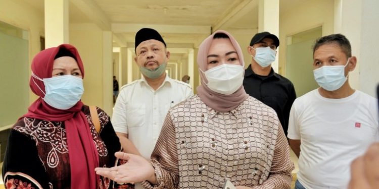 Walikota Siska Tinjau Bayi Stunting di RSUD Kota Kendari