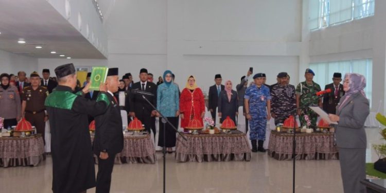 Walikota Kendari Lantik Amir Hasan Jadi Sekda Definitif