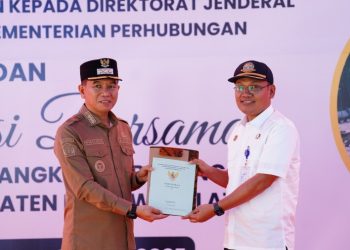 Pemkab Konsel Serahkan Sertifikat Lahan UPPKB Moramo dan Deklarasikan Komitmen Keselamatan Angkutan Barang