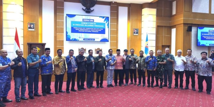 Wagub Sultra Terima Kunjungan Komisi II DPR-RI Bahas RUU Empat Kabupaten dan Kota di Sultra