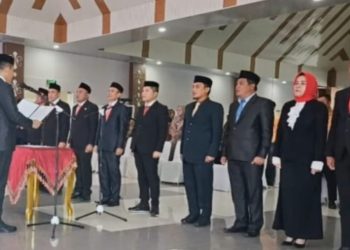 Bupati Konsel Irham Kalenggo Lantik 8 Kadis dan Satu Staf Ahli, Jabatan Kadisdukcapil Masih Tunggu Juknis Kemendagri