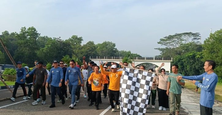 Hari Desa Nasional 2026, Pemkab Konsel Gelar Jalan Sehat dan Perkuat Koordinasi Desa