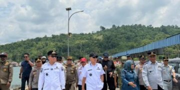 Gubernur Sultra Andi Sumangerukka Turun Langsung Pantau Arus Mudik di Konsel
