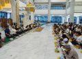 Mantan Gubernur Sultra Nur Alam Buka Puasa Bersama Santri dan Anak Yatim di Kendari