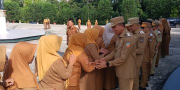 Pasca Libur Lebaran, Pemkab Konsel Gelar Apel Gabungan dan Silaturhami Bersama ASN