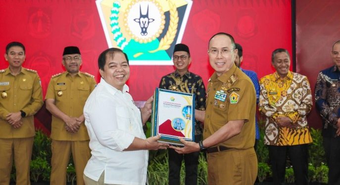 Serahkan LKPD 2025 ke BPK, Gubernur Andi Sumangerukka Optimistis Pertahankan Opini WTP