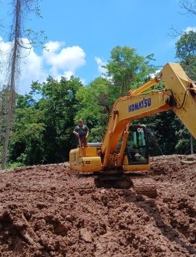 Wabup Bombana Pimpin Langsung Perbaikan Mata Air di Lokasi Longsor Kawasan Aktivitas Tambang PT. Almharig