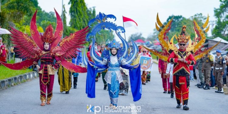 Pawai Budaya Ramaikan Peringatan HUT Konawe Selatan ke-23 dan Hardiknas