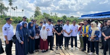 Bupati Konsel dan Konawe Mendorong Percepatan Pembangunan Jembatan Sabulakoa